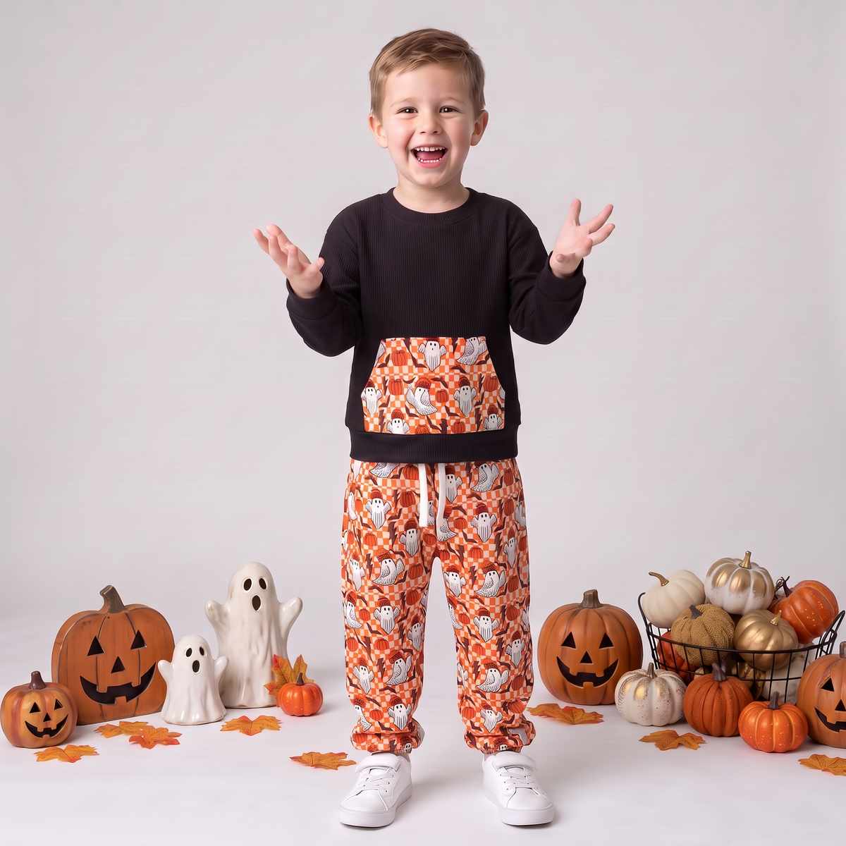 BOO! Crew neck & joggers set